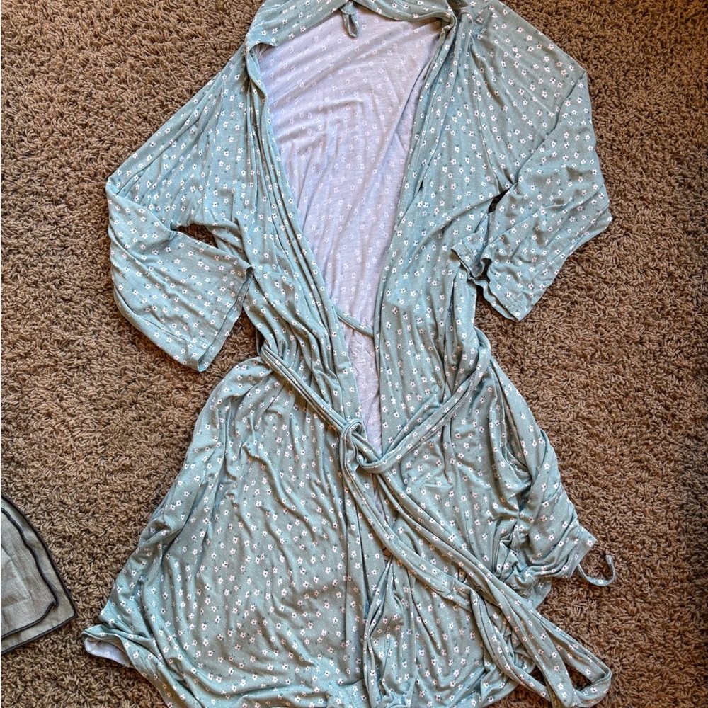 Posh Peanut Mint Floral Lounge Wear